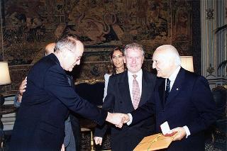 On. Gunter Rinsche, presidente della Fondazione Konrad Adenauer, con Joseph Lutke Entrup, direttore della Fondazione per l'Italia, e con l'on. avv. Angelo Bernassola
