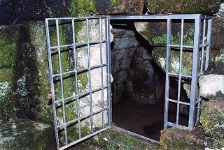Visita della Regina di Spagna e della signorina Scalfaro agli scavi di Tuscolo (Roma)