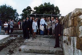 Visita della Regina di Spagna e della signorina Scalfaro agli scavi di Tuscolo (Roma)