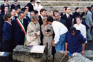 Visita della Regina di Spagna e della signorina Scalfaro agli scavi di Tuscolo (Roma)