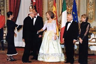 Pranzo in onore delle LL.MM. il Re e la Regina di Spagna