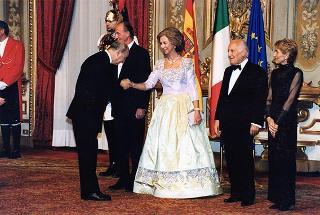 Pranzo in onore delle LL.MM. il Re e la Regina di Spagna