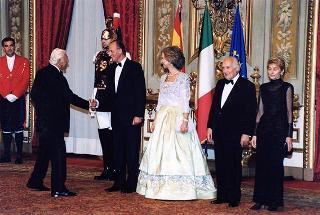 Pranzo in onore delle LL.MM. il Re e la Regina di Spagna