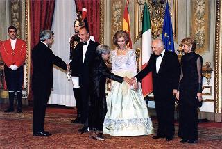 Pranzo in onore delle LL.MM. il Re e la Regina di Spagna