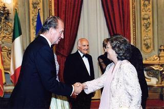 Pranzo in onore delle LL.MM. il Re e la Regina di Spagna
