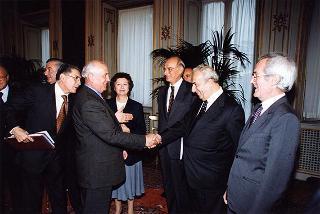 Mikhail Gorbaciov, presidente di Green Cross International, con la prof.ssa Rita Levi Montalcini e l'on. Guido Pollice