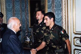 Rappresentanza della guardia d'onore al Palazzo del Quirinale del 66° Reggimento Fanteria "Trieste" della Brigata "Friuli", in rientro dalla missione in Bosnia