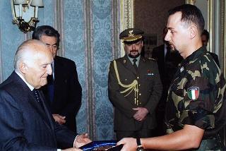 Rappresentanza della guardia d'onore al Palazzo del Quirinale del 66° Reggimento Fanteria "Trieste" della Brigata "Friuli", in rientro dalla missione in Bosnia