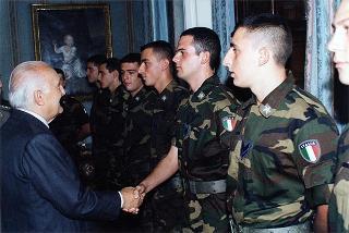 Rappresentanza della guardia d'onore al Palazzo del Quirinale del 66° Reggimento Fanteria "Trieste" della Brigata "Friuli", in rientro dalla missione in Bosnia
