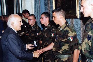 Rappresentanza della guardia d'onore al Palazzo del Quirinale del 66° Reggimento Fanteria "Trieste" della Brigata "Friuli", in rientro dalla missione in Bosnia