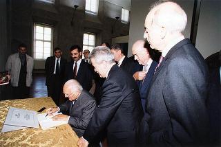 Strà (Piacenza): intervento del Presidente della Repubblica al Santuario della Beata Vergine "Madre delle genti", in occasione della celebrazione della 40^ Giornata per la pace nel mondo in memoria e suffragio dei caduti civili della guerra e delle vittime della violenza