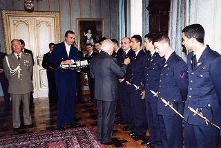 Delegazione di allievi ufficiali dell'Accademia Aeronautica di Pozzuoli, in servizio di guardia d'onore al Palazzo del Quirinale