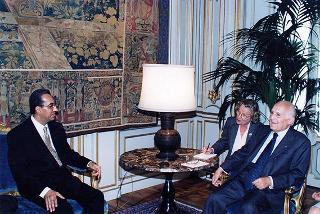 Incontro con il Presidente dell'Honduras Carlos Roberto Flores