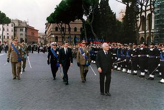 Roma, Altare della Patria: deposizione di una corona d'alloro, da parte del Presidente della Repubblica, in occasione della Giornata dell'Unità Nazionale e delle Forze Armate