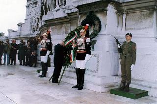 Roma, Altare della Patria: deposizione di una corona d'alloro, da parte del Presidente della Repubblica, in occasione della Giornata dell'Unità Nazionale e delle Forze Armate