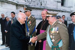 Roma, Altare della Patria: deposizione di una corona d'alloro, da parte del Presidente della Repubblica, in occasione della Giornata dell'Unità Nazionale e delle Forze Armate