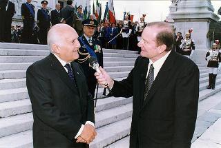 Roma, Altare della Patria: deposizione di una corona d'alloro, da parte del Presidente della Repubblica, in occasione della Giornata dell'Unità Nazionale e delle Forze Armate
