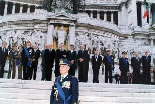 Roma, Altare della Patria: deposizione di una corona d'alloro, da parte del Presidente della Repubblica, in occasione della Giornata dell'Unità Nazionale e delle Forze Armate