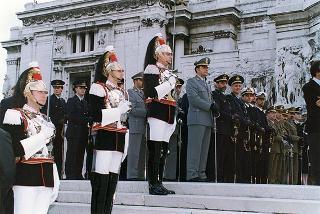 Roma, Altare della Patria: deposizione di una corona d'alloro, da parte del Presidente della Repubblica, in occasione della Giornata dell'Unità Nazionale e delle Forze Armate