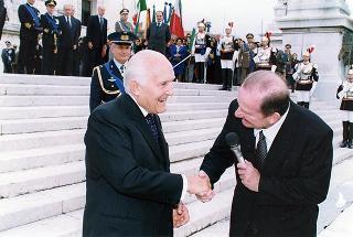 Roma, Altare della Patria: deposizione di una corona d'alloro, da parte del Presidente della Repubblica, in occasione della Giornata dell'Unità Nazionale e delle Forze Armate