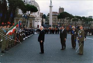 Roma, Altare della Patria: deposizione di una corona d'alloro, da parte del Presidente della Repubblica, in occasione della Giornata dell'Unità Nazionale e delle Forze Armate