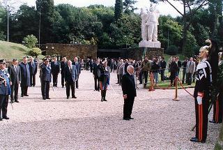 Roma, Mausoleo Ardeatino: deposizione di una corona d'alloro, da parte del Presidente della Repubblica, in occasione della Giornata dell'Unità Nazionale e delle Forze Armate