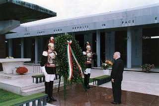 Bari: intervento del Presidente della Repubblica per la deposizione di una corona d'alloro al Sacrario dei Caduti d'Oltremare, in occasione della Giornata dell'Unità Nazionale e delle Forze Armate