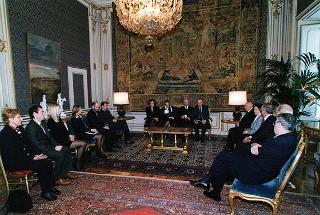 Piergiorgio Coin, presidente della Fondazione della Banca degli occhi del Veneto, con alcuni esponenti del sodalizio