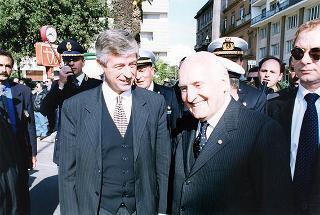 Taranto: intervento del Presidente della Repubblica per il Cinquantenario della Scuola Sottufficiali della Marina Militare di Taranto e giuramento solenne degli Allievi del I "Corso Normale Marescialli"
