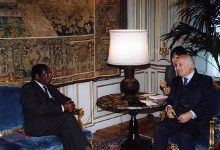 Robert Gabriel Mugabe, Presidente della Repubblica dello Zimbabwe