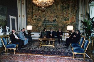 On. Carlo Casini, presidente del Movimento per la vita italiano, con la Giunta Esecutiva del sodalizio