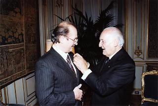 Onorificenza di Cavaliere di Gran Croce dell'Ordine al Merito della Repubblica Italiana a Franco Arquati