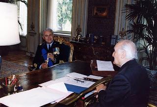 Il Presidente della Repubblica Scalfaro riceve il Generale Mario Arpino, nuovo Capo di Stato maggiore della Difesa
