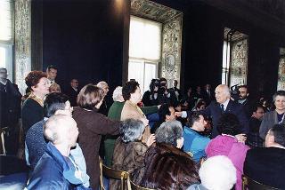 On. Rosa Russo Jervolino, ministro dell'interno, con una delegazione dell'Unione italiana tasporto ammalati a Lourdes e Santuari internazionali, per il 23° Convegno nazionale dell'UNITALSI