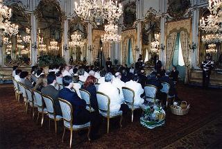 Il Presidente Scalfaro riceve Adelmo Alberghini e Adamo Neri, presidente e direttore delle Macellerie Gastronomiche Modenesi, con gli aderenti al sodalizio