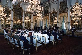 Il Presidente Scalfaro riceve Adelmo Alberghini e Adamo Neri, presidente e direttore delle Macellerie Gastronomiche Modenesi, con gli aderenti al sodalizio
