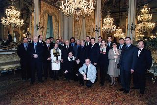 Il Presidente Scalfaro riceve Adelmo Alberghini e Adamo Neri, presidente e direttore delle Macellerie Gastronomiche Modenesi, con gli aderenti al sodalizio