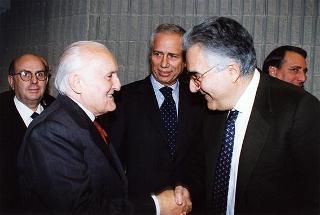 Intervento del Presidente della Repubblica alla Giornata di studio su "Conoscenza e Sviluppo: quale ruolo dell'Università sul Territorio", promosso dal CEIS - Centro Interdipartimentale di Studi Internazionali sull'Economia e lo Sviluppo dell'Università degli Studi di Roma "Tor Vergata". Roma, Università di "Tor Vergata"