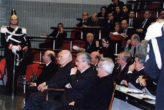 Intervento del Presidente della Repubblica alla Giornata di studio su "Conoscenza e Sviluppo: quale ruolo dell'Università sul Territorio", promosso dal CEIS - Centro Interdipartimentale di Studi Internazionali sull'Economia e lo Sviluppo dell'Università degli Studi di Roma "Tor Vergata". Roma, Università di "Tor Vergata"