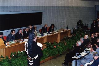 Intervento del Presidente della Repubblica alla Giornata di studio su "Conoscenza e Sviluppo: quale ruolo dell'Università sul Territorio", promosso dal CEIS - Centro Interdipartimentale di Studi Internazionali sull'Economia e lo Sviluppo dell'Università degli Studi di Roma "Tor Vergata". Roma, Università di "Tor Vergata"