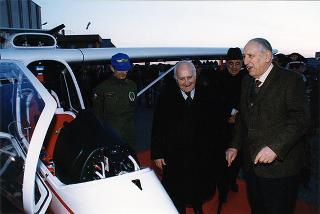 Monterotondo: intervento del Presidente della Repubblica alla presentazione del velivolo 450T della Ditta costruzioni aeronavali Arrow