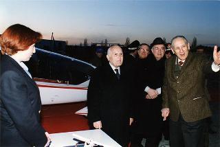 Monterotondo: intervento del Presidente della Repubblica alla presentazione del velivolo 450T della Ditta costruzioni aeronavali Arrow