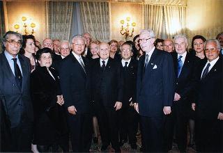 Kajit Habanananda, presidente internazionale dei Lions Clubs, con i governatori dei Distretti italiani dei Lions Clubs