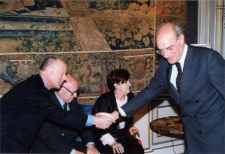 Carla Voltolina Pertini, con Carlo e Marcello Ceretto