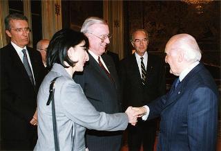 James Lacy, presidente del Rotary International, con alcuni esponenti del sodalizio