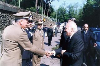 Roma, Mausoleo Ardeatino: intervento del Presidente della Repubblica alla deposizione di una corona d'alloro per la celebrazione del 54° anniversario della Liberazione