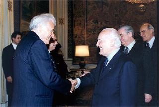 Federico Motta, amministratore delegato della "Federico Motta Editore", ed i direttori della Storia generale della letteratura italiana, per presentare l'opera