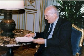 Federico Motta, amministratore delegato della "Federico Motta Editore", ed i direttori della Storia generale della letteratura italiana, per presentare l'opera