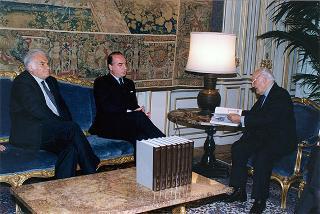 Federico Motta, amministratore delegato della "Federico Motta Editore", ed i direttori della Storia generale della letteratura italiana, per presentare l'opera