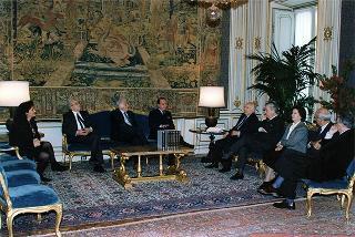 Federico Motta, amministratore delegato della "Federico Motta Editore", ed i direttori della Storia generale della letteratura italiana, per presentare l'opera